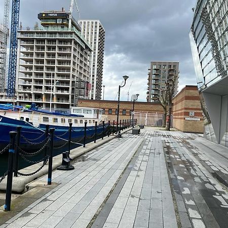 Canary Wharf Holiday Rooms Londres Exterior foto