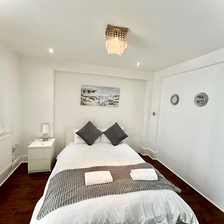 Canary Wharf Holiday Rooms Londres Exterior foto